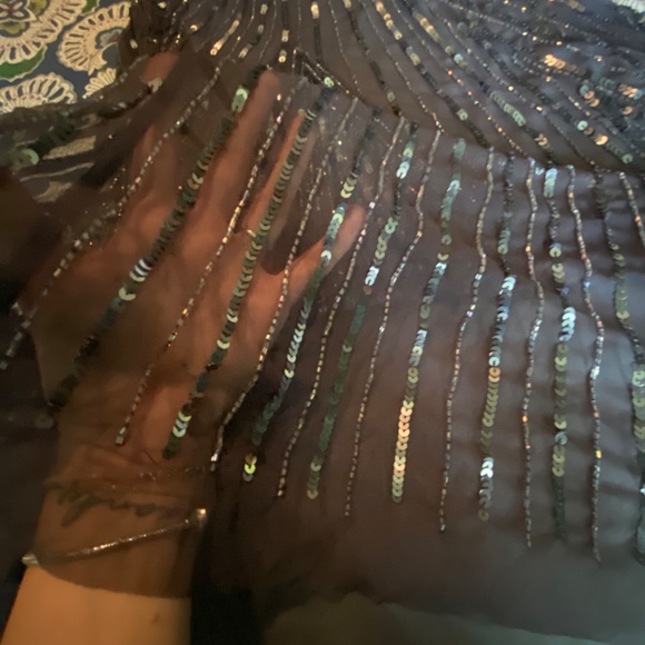 Aidan Mattox size 4 sequin beaded gown - Picture 4 of 8